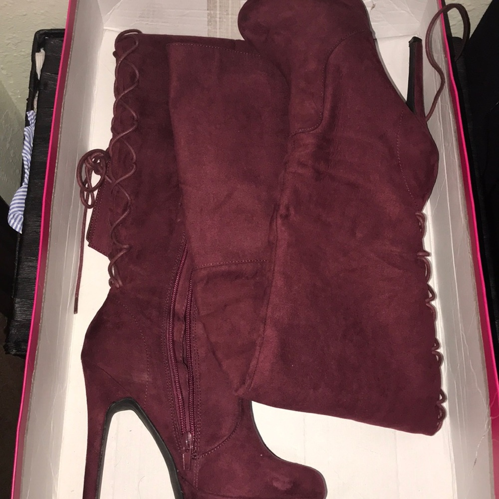 Shoedazzle gorgeous suede burgundy knee high boots